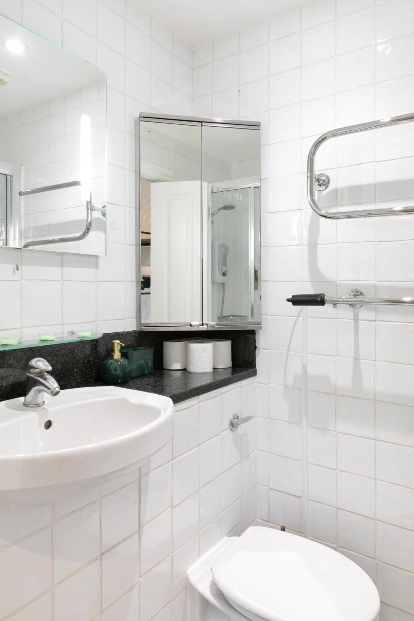 Appartement Cosy Flat 5 Min From Holland Park Station! Londres Extérieur photo